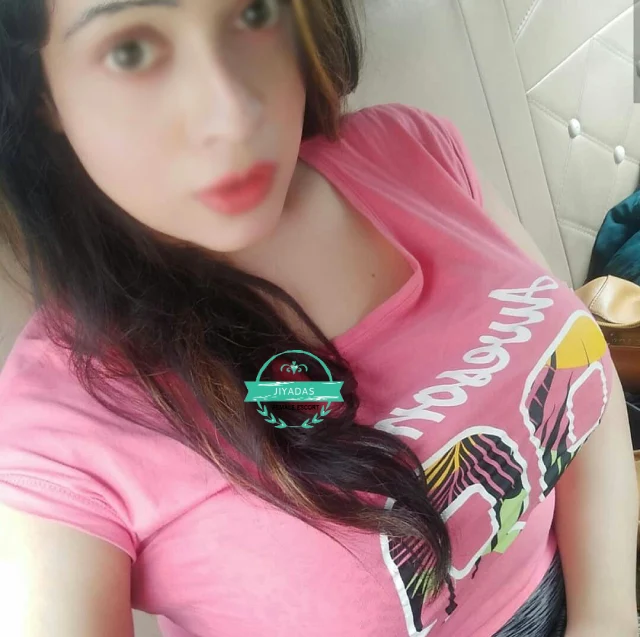 Independent Ishita Call Girl in Noida